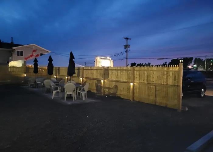 Shore Point Motel