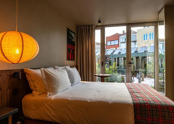 Hotel Chic&Basic Tokyo Hoose à OOporto