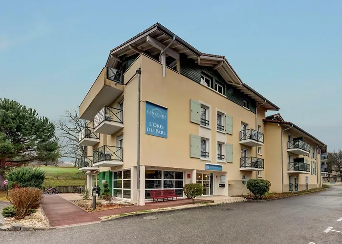 Zenitude Hôtel-Résidences L'Orée du Parc Divonne-les-Bains