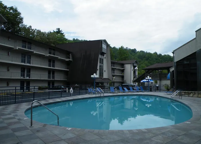 Sidney James Mountain Lodge Gatlinburg