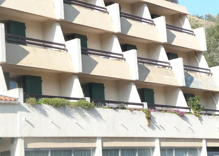 Hôtel**résidence BEAR Port Vendres