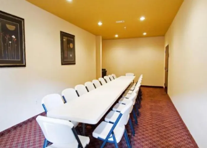 Garden Inn Hotel