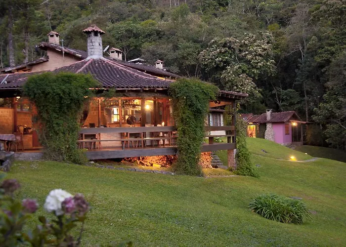 Hotéis centrais de Visconde de Mauá 