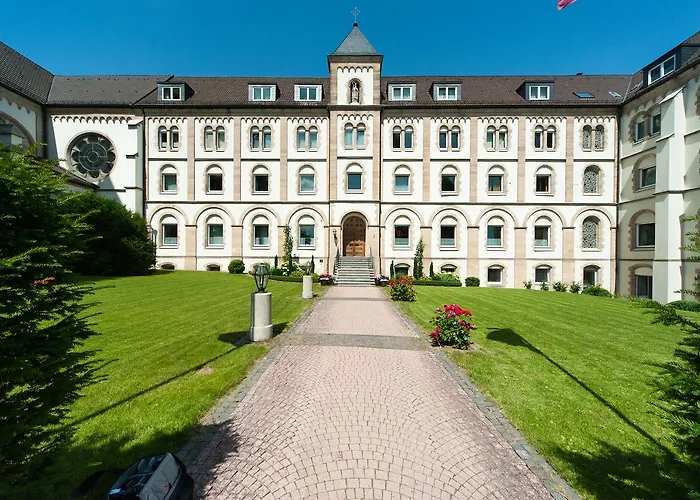 St. Bonifatiuskloster - Geistliches Zentrum Hünfeld