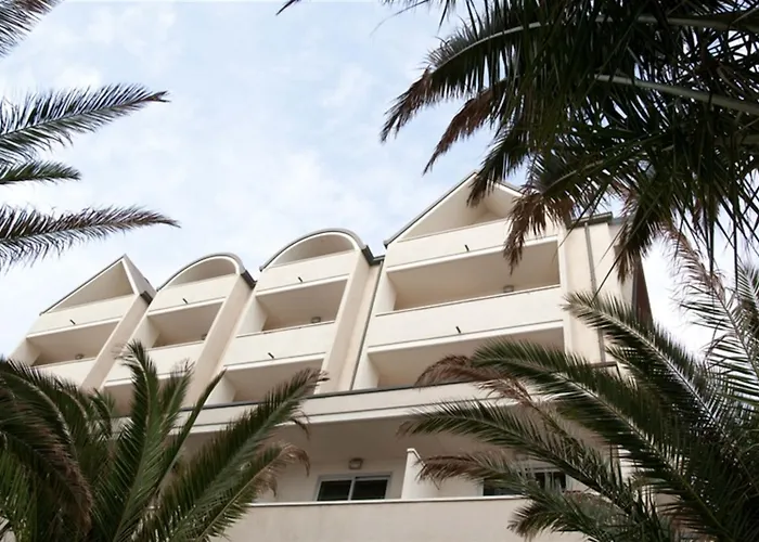 Altamarea Residence & Hotel