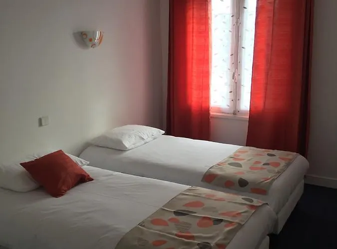 Hotel Bistrot De La Place Royan
