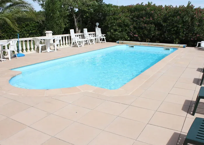 Hotel Du Soleil Bleu Istres