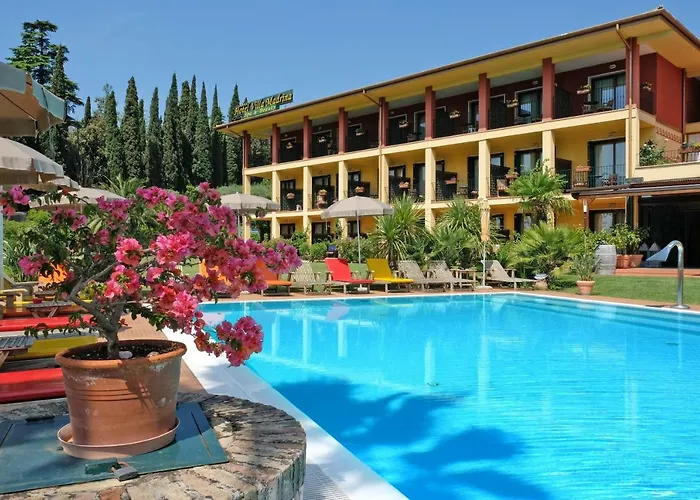 Villa Madrina Lovely&Dynamic Hotel