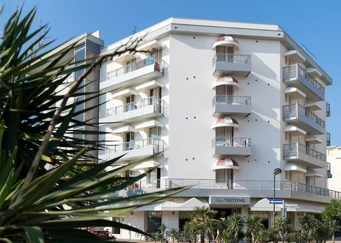 Hotel Tritone