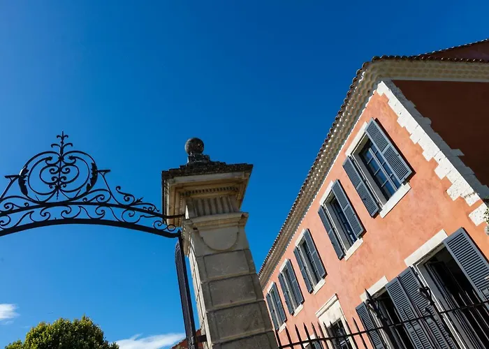 Château des Cinq Cantons Carpentras